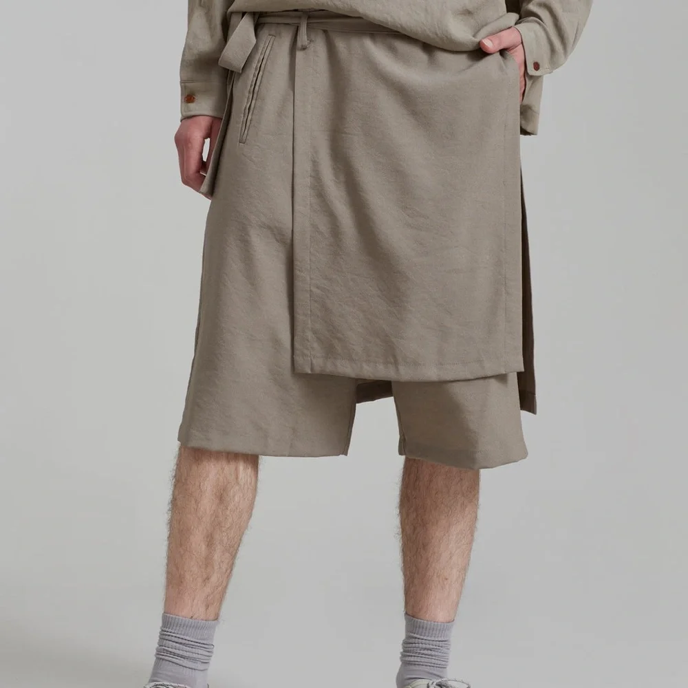 The Frankie Shop keanu light wrap shorts